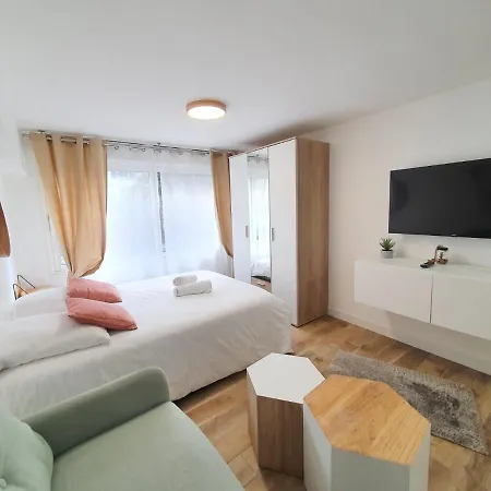 St Marc - Centre - Wifi Apartman *